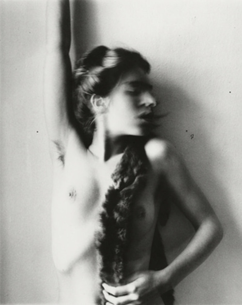 my-secret-eye: Francesca Woodman, Untitled, 1980