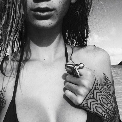 gypsyone:  LUV AJ shark tooth ring  