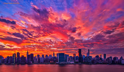  Beautiful sunset graces NYC on this September 11 anniversary eve.   				Inga&rsquo;s