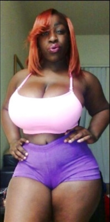 phatbootypredator:  nuttyazzman:  badintentions32:  Destiney Chandler bad ass body.  Whoever hitting