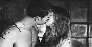 romancepics:  10 Kissing Tips That Will Make You An Expert Kisser 