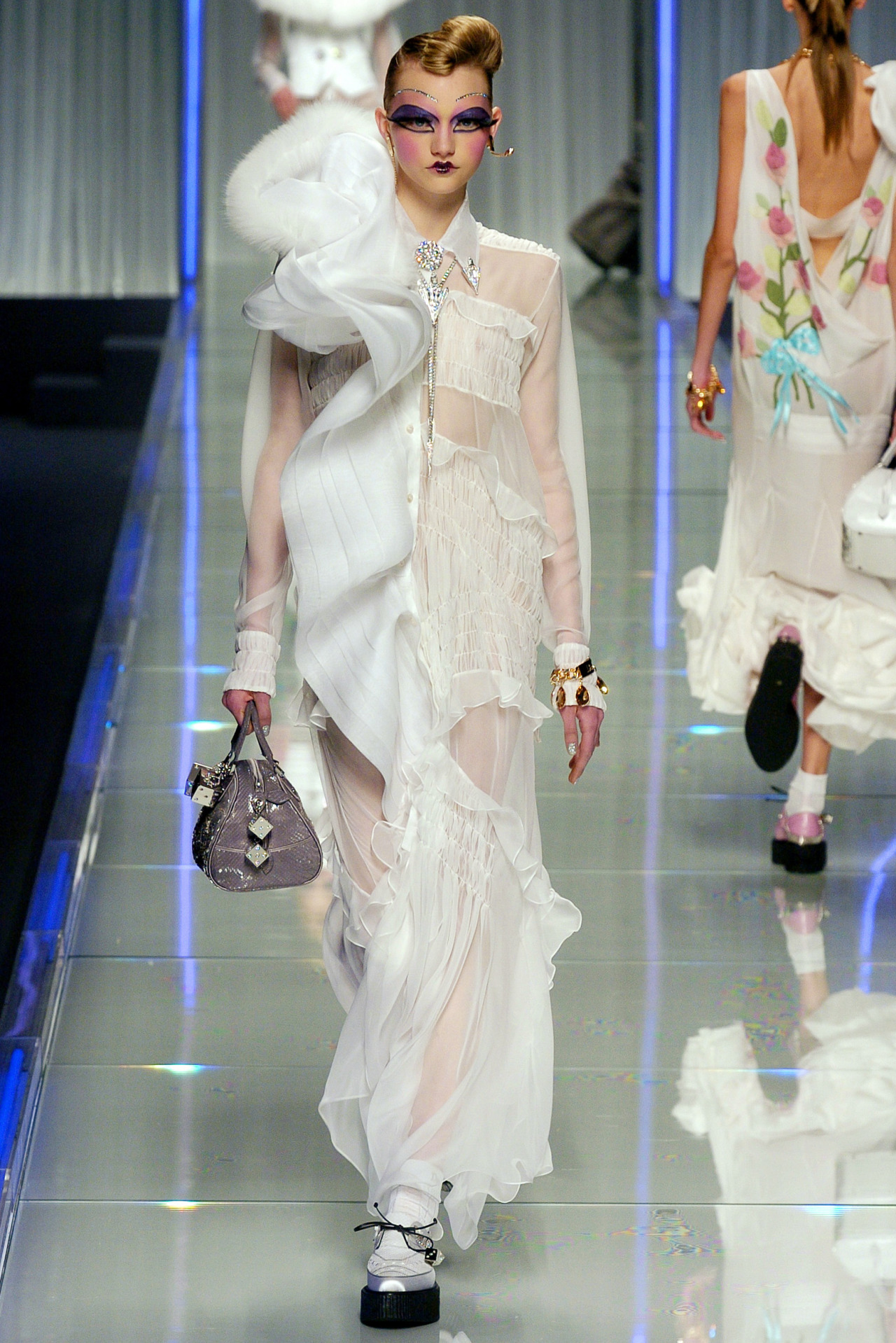 larastonestits:  Gemma Ward at Christian Dior, Fall/Winter 2004