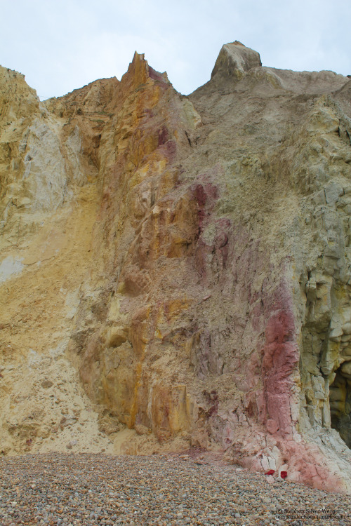 temporalechoes:The colourful sands of the Alum Bay cliffs on the Isle of Wight.