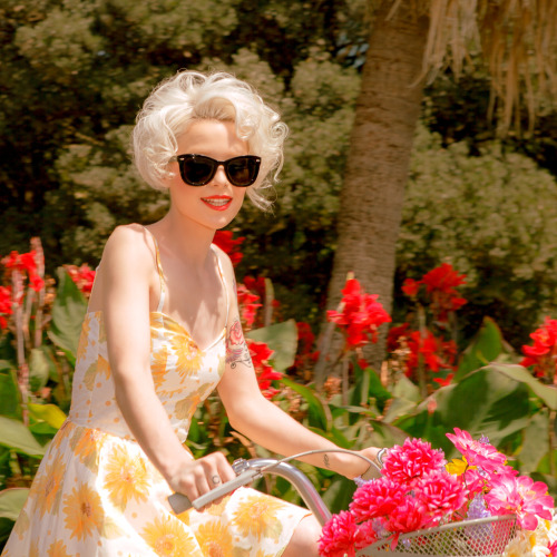 delightfulcycles: vintage glamour - florals + bikes day (by exito2099)
