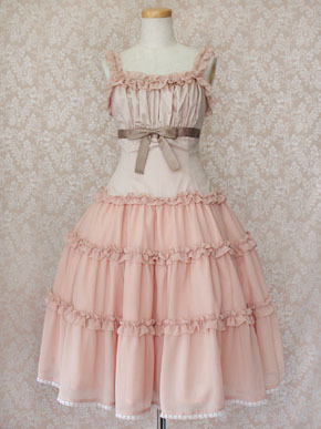 mlle-marianne:  I wanted to share my love for the chiffon fabric in lolita, so here