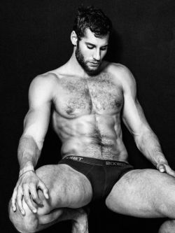 hairymacho:  http://hairymacho.tumblr.com