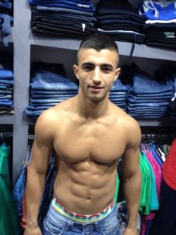 colungafrank:  20 yo escort from Greece 