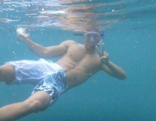 merlionboys:  Remember my earlier entry on the hunky train eye candy here? And so I’ve been told that we’ve caught a good one. This boy had already been featured on tumblr for quite some time! Dream come true to see your hunky eye candy topless isn’t