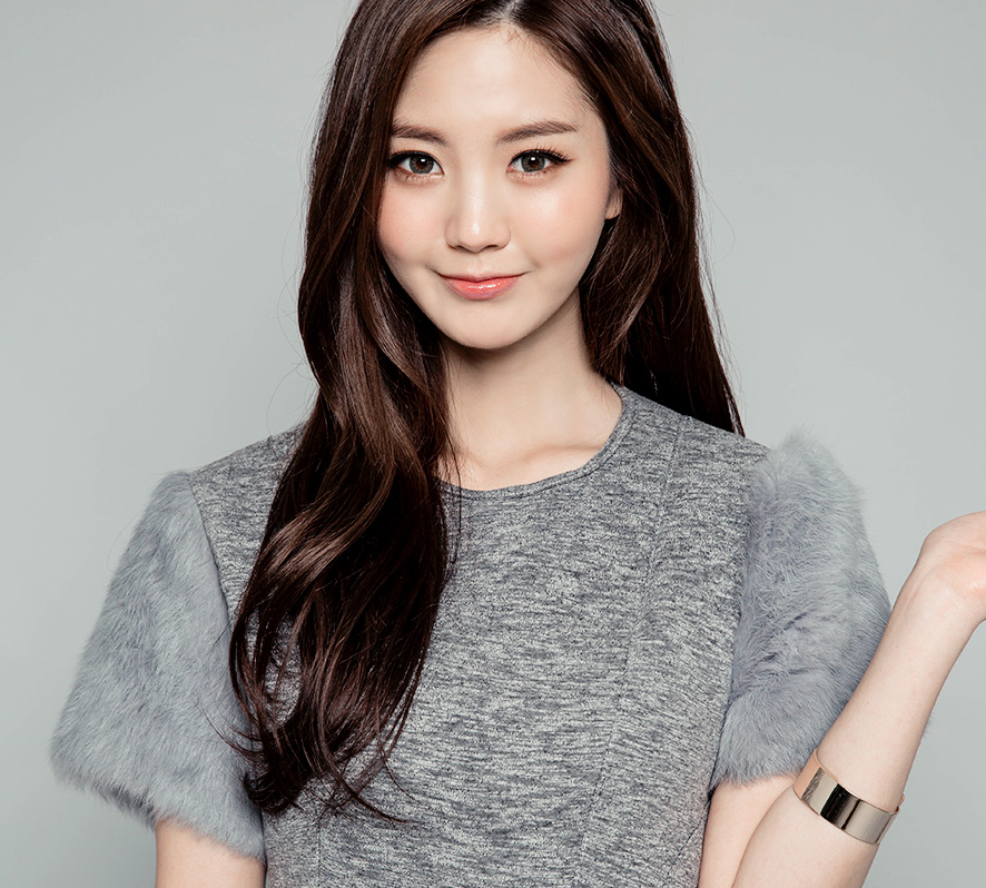 korean-dreams-girls:  Lee Chae Eun - November 25, 2015 2nd Set 