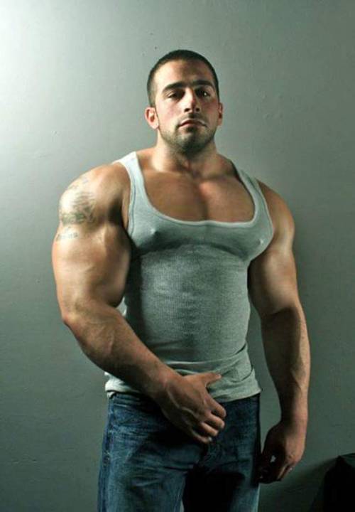 hungrycumwhore:  http://hungrycumwhore.tumblr.com/archive