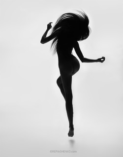 https://69.media.tumblr.com/b7b1d84c3f0b83b45dcb4ff6578c119a/tumblr_npyv1crvaN1rw8xjuo1_500.jpg