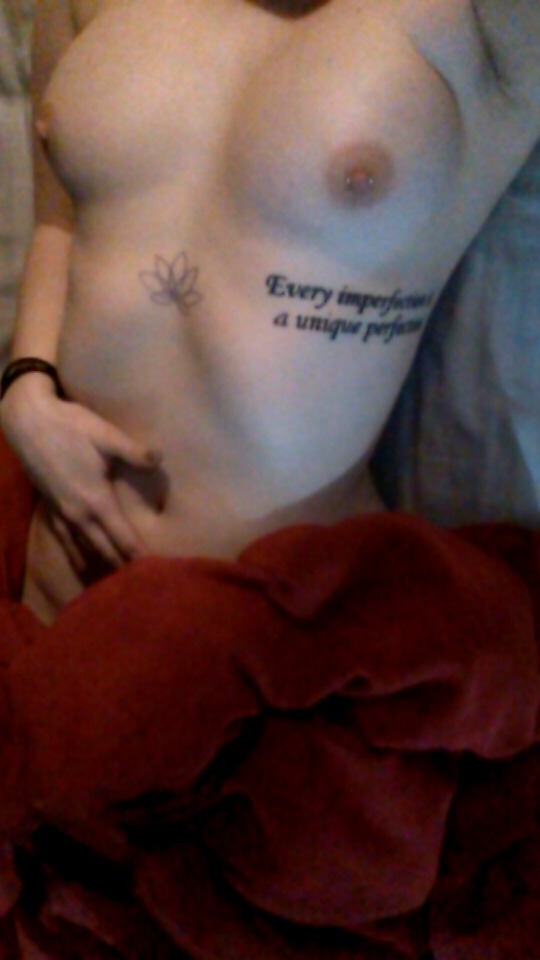 queensofthesexage:  If you’ve ever taken grainy nudes to avoid getting out of bed,