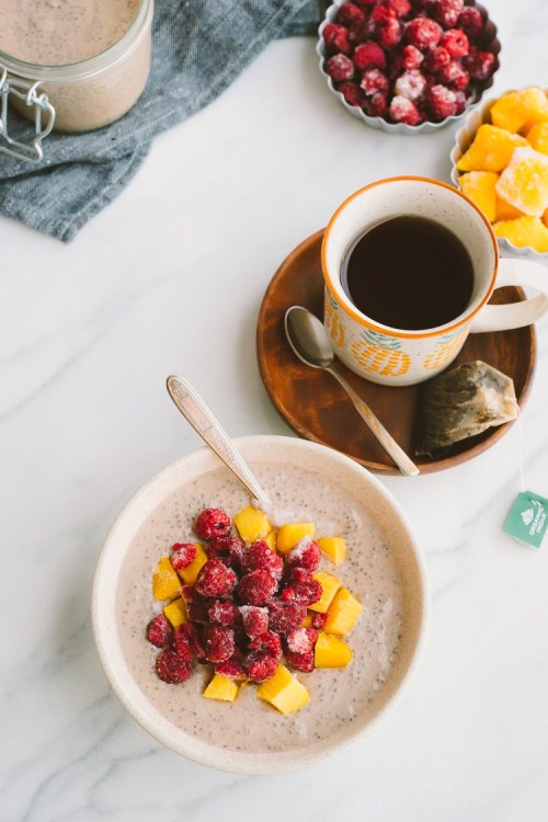 sweetoothgirl:    creamy, dreamy chia pudding for breakfast  