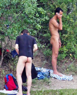 blogzen00:  even naked as he needs his mobile phonehttp://blogzen00.tumblr.com/