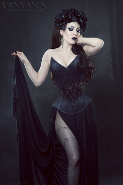 thelingerieaddict:  vanyanis:  We recently had the pleasure of working with Morgana and are proud to present the second look from our photo shoot. She’s wearing the Selene corset, a dark twin to the Serena piece. This charcoal silk duchess satin is