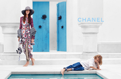 vogue-is-viral:  Chanel Country Cruise 2014/15 adult photos