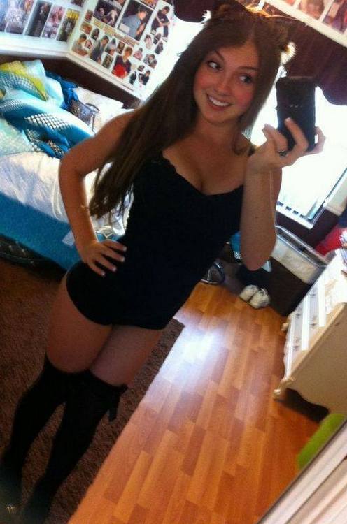 hottienselfshot:  Sexy babes gone wild with their SelfShots