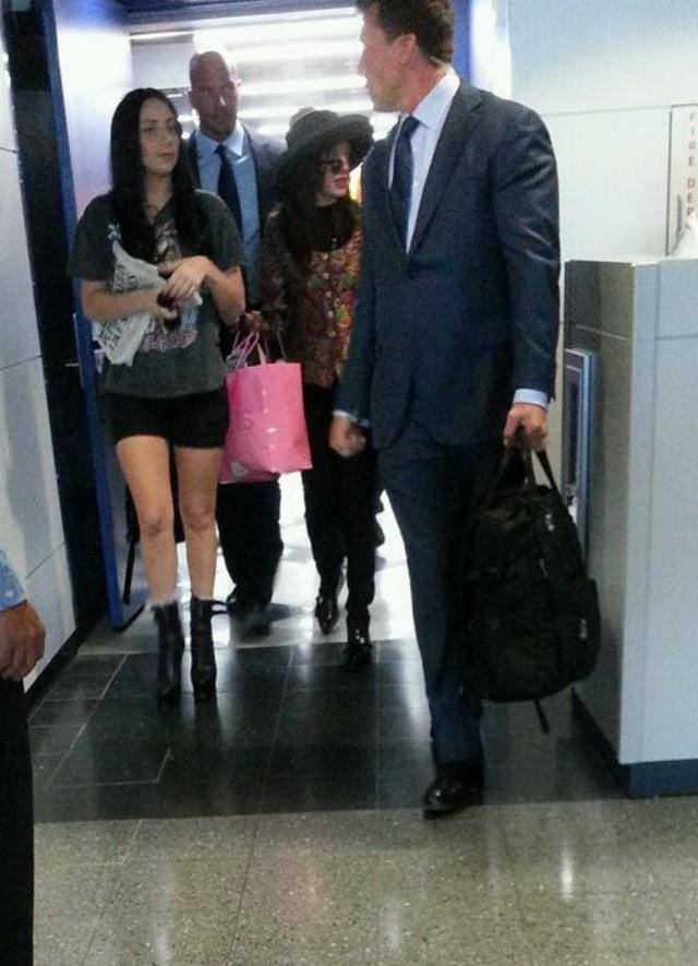 ladyxgaga:  Gaga in Chicago a few moments ago. 