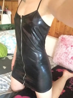 austrianbadasscouple:  What a beautiful new dress