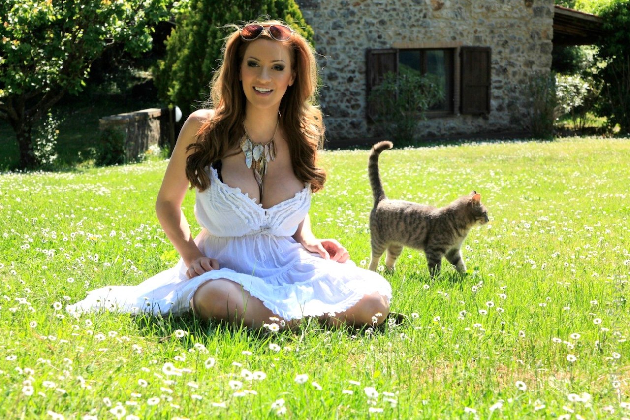 sbla7295:  Jordan CarverCat