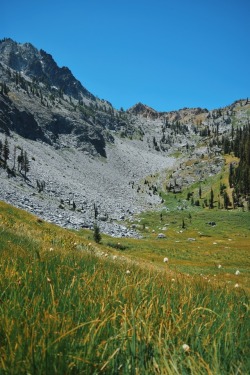 kainsthename:  Sunbathing under Siligo Peak