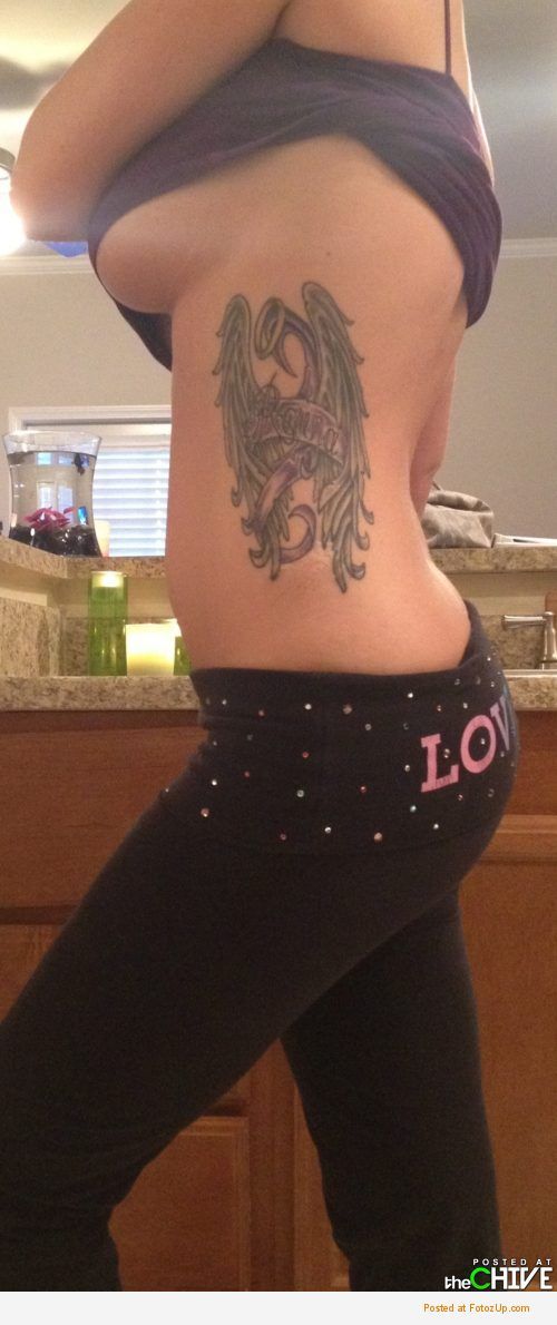 hotgirlswearingyogapants:  For more hot girls in yoga pants go to http://fotozup.com.
