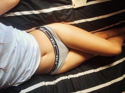 tiafayeox: comfy days w/ bae  Follow Real Asian Babe for some awesome Asian babe. Feel free to submi