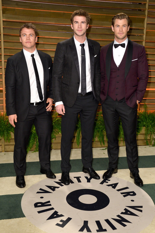 lordshezza: #HQ - Chris Hemsworth attends the 2014 Vanity Fair Oscar Party hosted by Graydon Ca