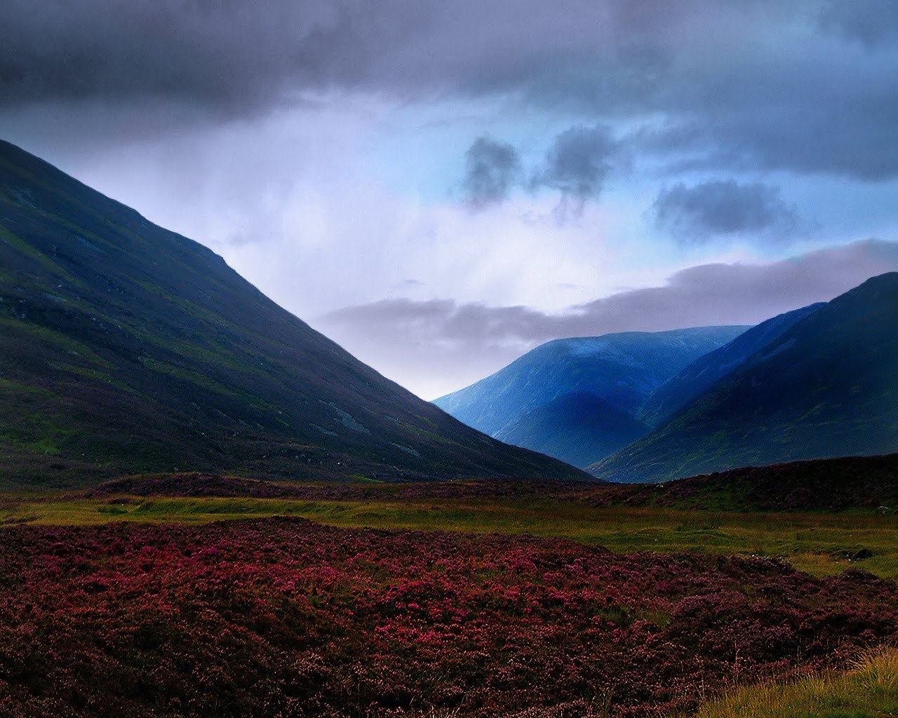 inebriatedpony:  There’s been a lot of Scottish scenery porn on my dash as of late.
