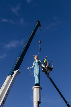 vintagelasvegas: Blue Angel, designed by Betty Willis, removed for restoration, 3/29/2017. “After 61 years, the Blue Angel was removed from her pedestal by the City of Las Vegas and YESCO for restoration … the plan is to return her to the City and