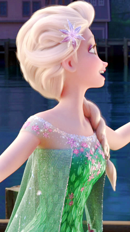 waltyensidworld:  Elsa on Frozen Fever phone backgrounds (requested by hausofspears)