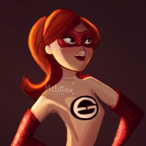 Elastigirl This was a total challenge to me specially for the lights, but loved doing the glitter I