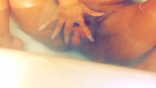 naked-sophisticated:  Playtime with my Pinky (the waterproof vibrator) 💖💦  P.S. These are clips from Snap Chat — ask the ladies and gents that already have it if I ever disappoint 😏 (Hint: I don’t!)