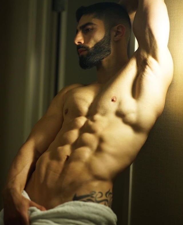 beardburnme:  assadmodelingandfitness Instagram