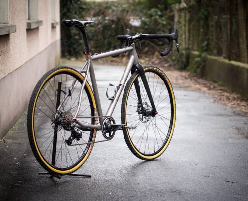 vpacebikes: First impression on #vpacebikes pure #cyclocross #titaniumframe T1CX - CX1 ready, disc b