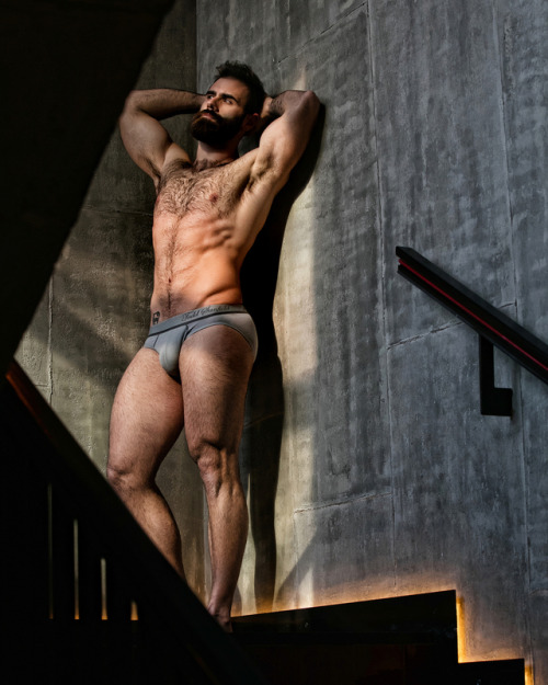 gentlemenallowed:  A tumblr for gentlemen who appreciate other gentlemen. 18/21+ NSFW - Over 95,000 posts and 40,000 followers  