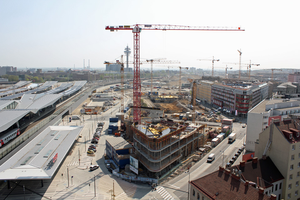 cjwho:  Vienna’s new Central Station in Progress 