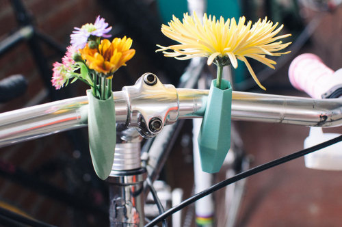 art-tension:Tiny Bicycle Flower Vases Are The Perfect Bike Accessory For Spring               on  Et