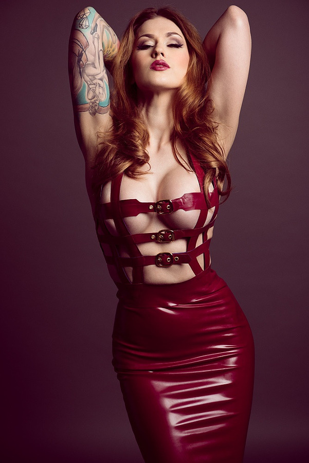 latex-passion:Smart Dress