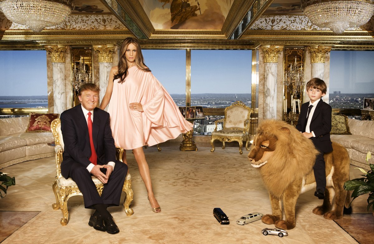 Donald Trump, Melania Trump and their son Barron Trump pose for a portrait on April