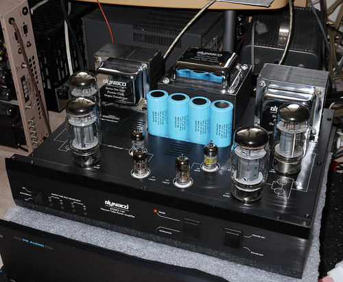 analog-dreams:  dynaco stereo160 by -nikleitz2009- #flickstackr  Flickr: http://flic.kr/p/8j8JfQ