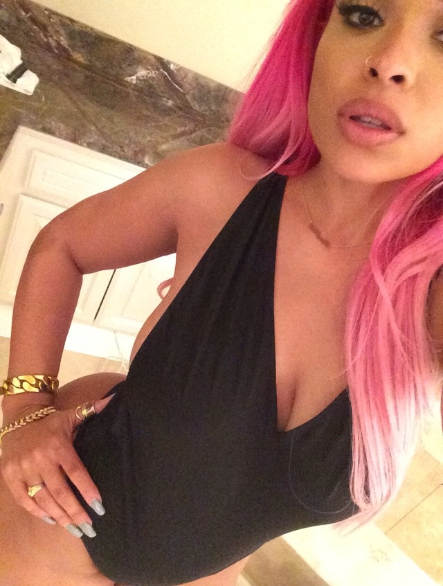 kaychanelxo:  bae