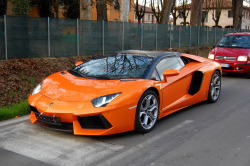 carpr0n:  Starring: Lamborghini Aventador