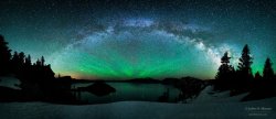 best-of-imgur:  Milky Way over Crater Lake,