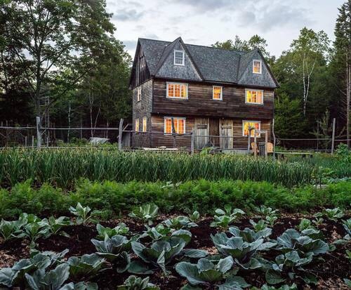 oldfarmhouse:The Deer Isle HotelMaine@cabinporn@pinterest.com
