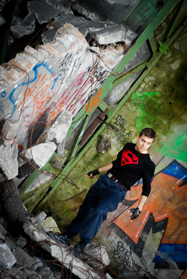 hatta-hare:  thecrimsonbird:  Zel as  Superboy from Young Justice photography by