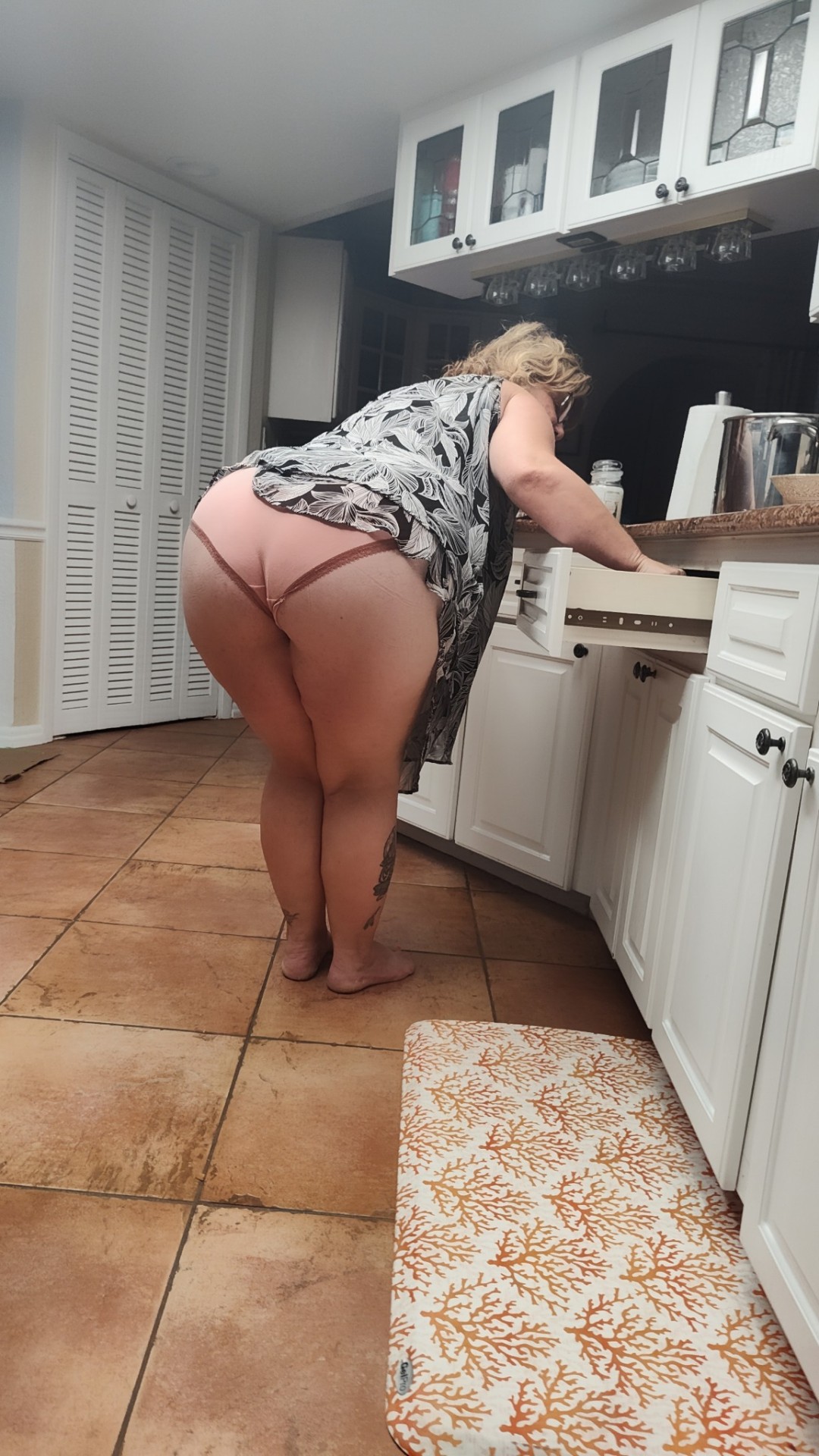 Porn Pics plumpercurveslover:saltydog65:Dessert time