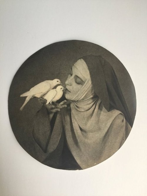 madivinecomedie:William Mortensen. Mary Mother of Jesus 1926. Portrait of Dorothy CummingSee also