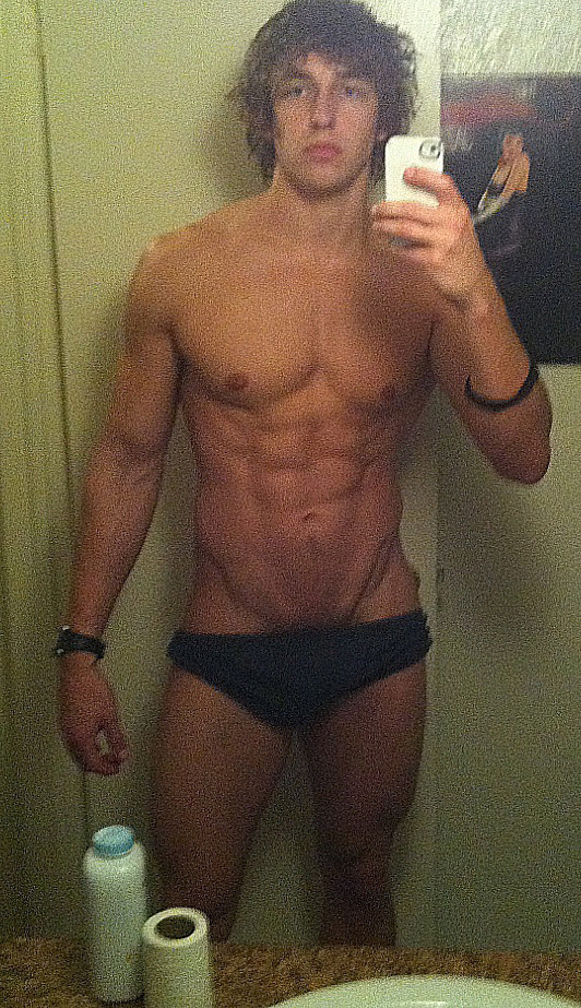 justagaymarriedcouple:  (via Guys with iPhones) 