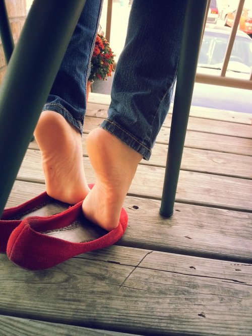 ilovegirlsoles